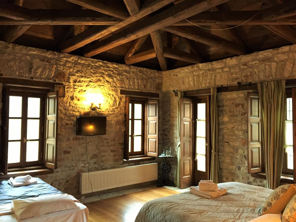 Old Inn Gorianadhes Экстерьер фото