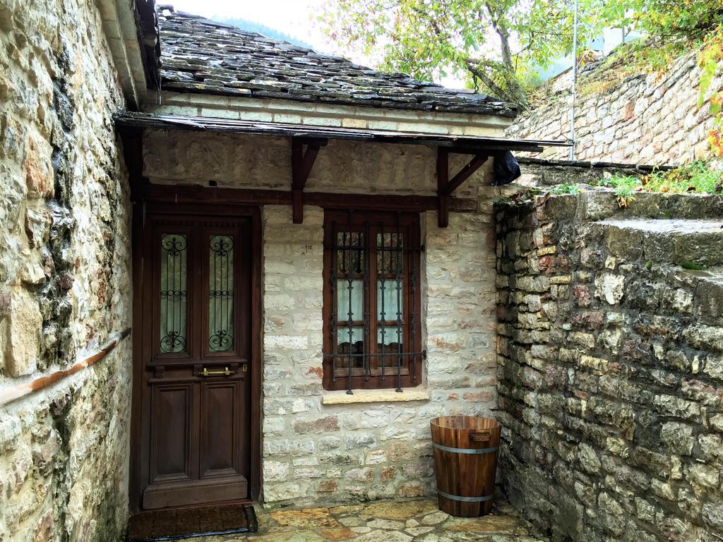 Old Inn Gorianadhes Экстерьер фото